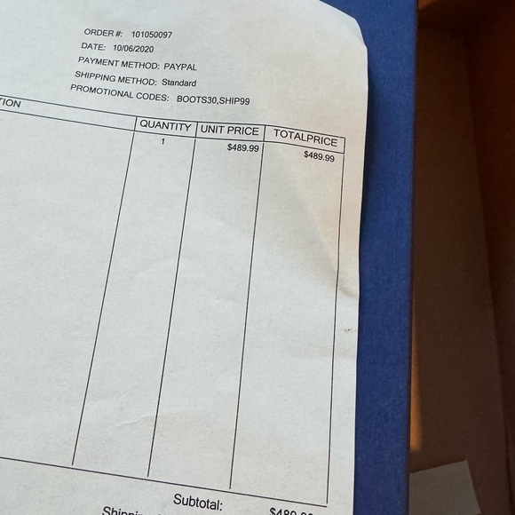 Only wear out once. No stains，size 8 - Picture 4 of 5